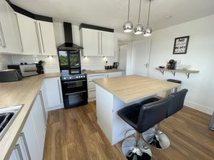 Lower Park Road- click for photo gallery